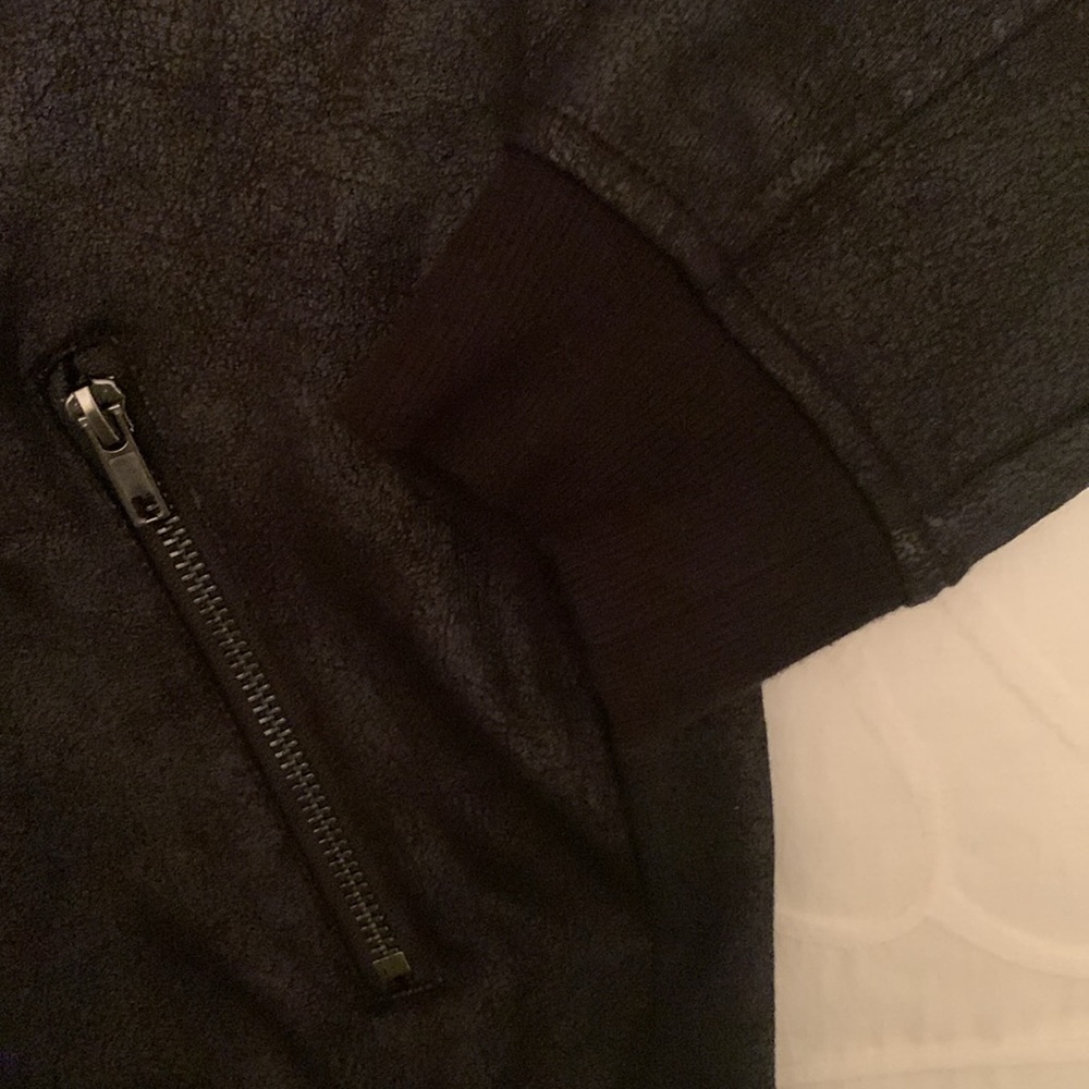 Black Jacket - Picture 4 of 6